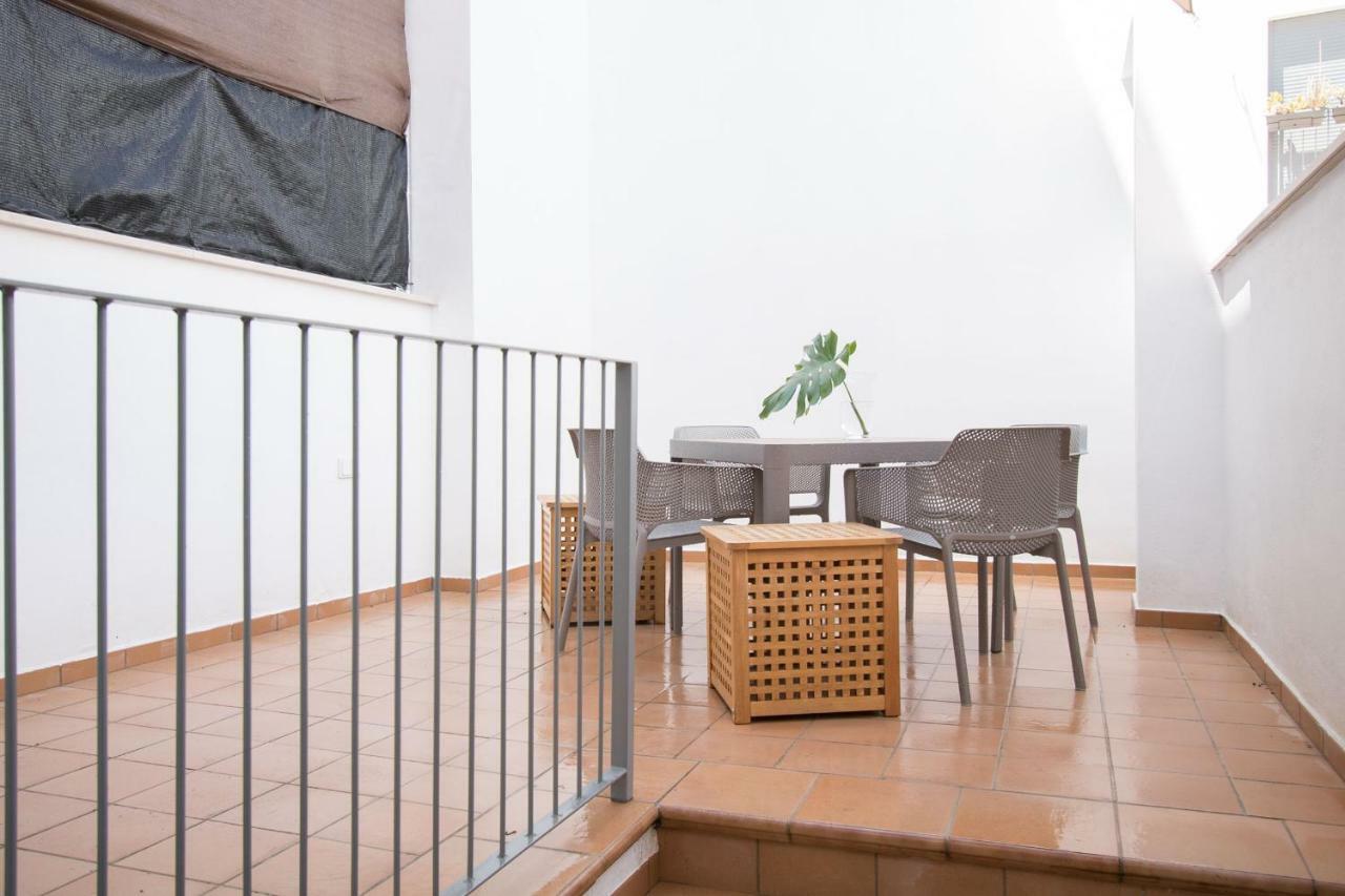Murallas De Sevilla Apartamento Con Garaje 4 Pax エクステリア 写真