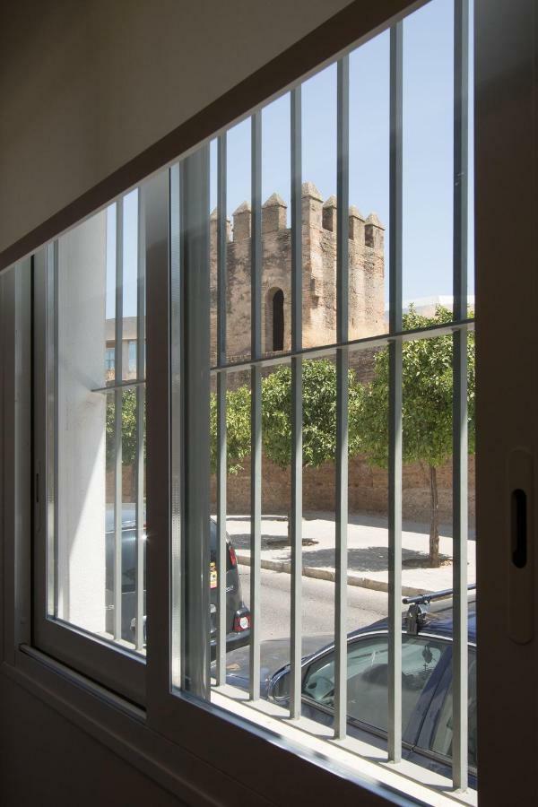 Murallas De Sevilla Apartamento Con Garaje 4 Pax エクステリア 写真