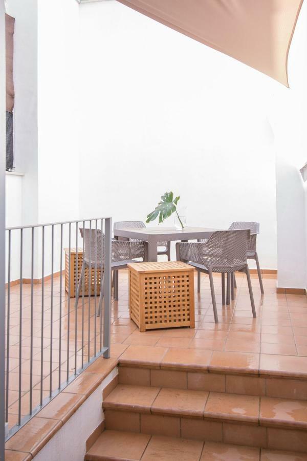 Murallas De Sevilla Apartamento Con Garaje 4 Pax エクステリア 写真