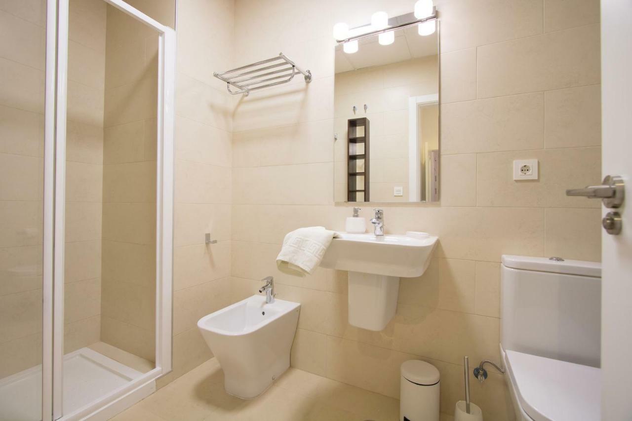 Murallas De Sevilla Apartamento Con Garaje 4 Pax エクステリア 写真