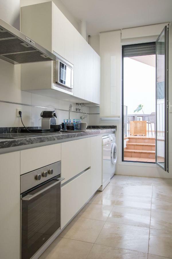 Murallas De Sevilla Apartamento Con Garaje 4 Pax エクステリア 写真