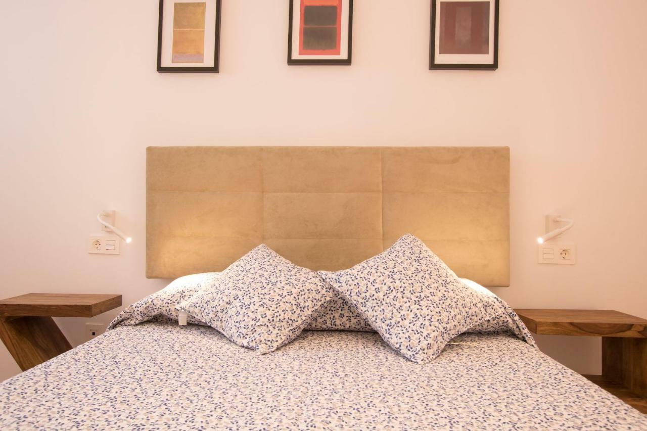 Murallas De Sevilla Apartamento Con Garaje 4 Pax エクステリア 写真